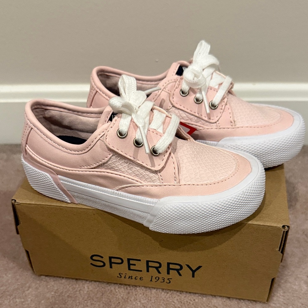 Sperry soletide jr blush Sneakers. Size 9. New